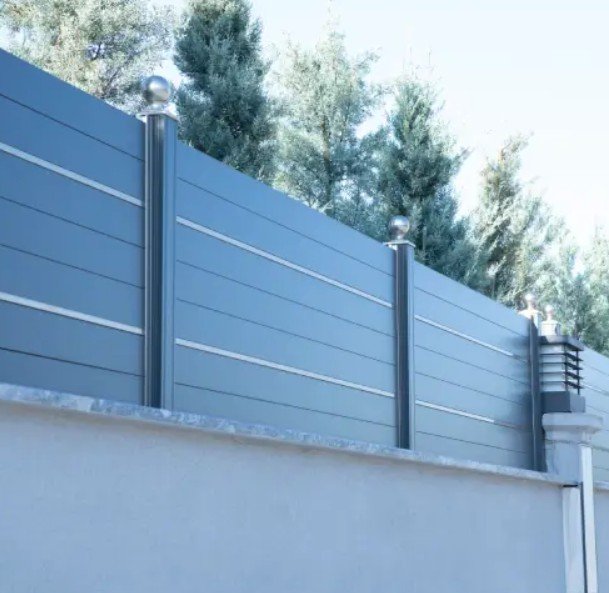 Backyard Fence Cost and What Really Determines Long Term Value